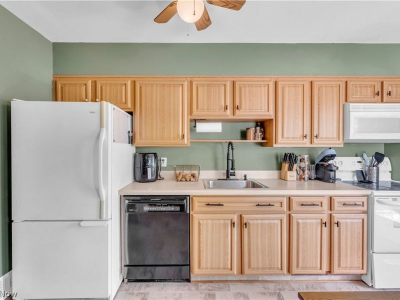 4612 W 156th Street, Cleveland, OH 44135 Photo 8