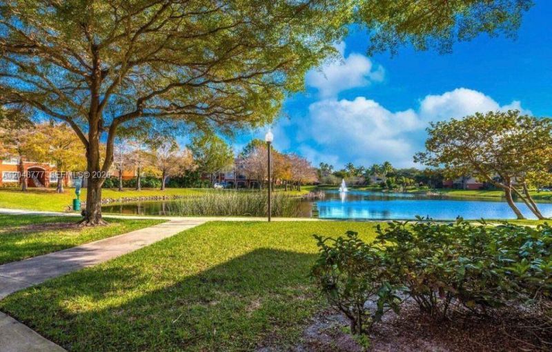 4163 N Haverhill Rd , Unit 1219, West Palm Beach, FL 33417 Photo
