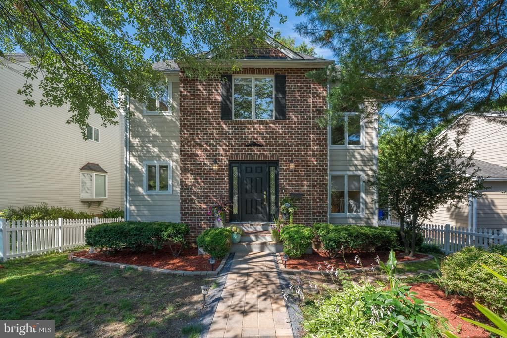 4710 Old Dominion Drive, Arlington, VA 22207 Main Photo