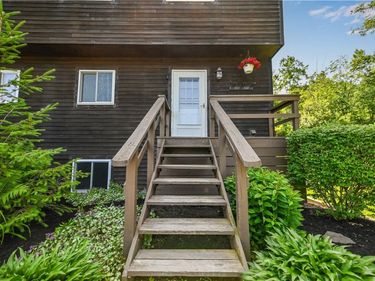 7 Pinewood Lane, Naples, NY 14512