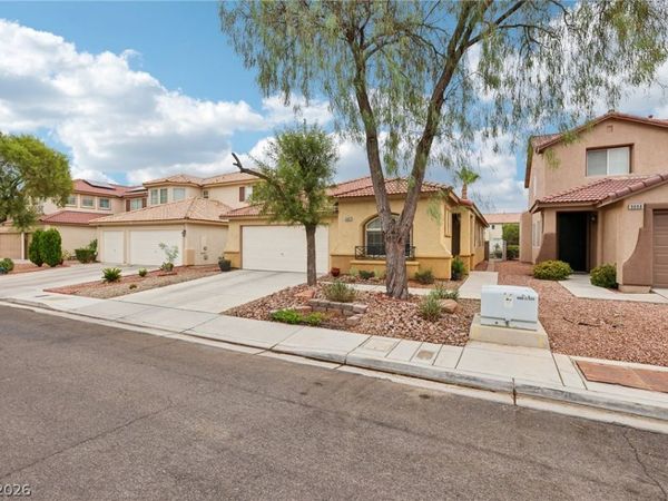 9082 Manalang Road, Las Vegas, NV 89123