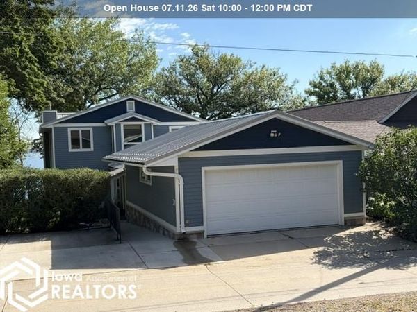5494 Lakeview Drive, Clear Lake, IA 50428