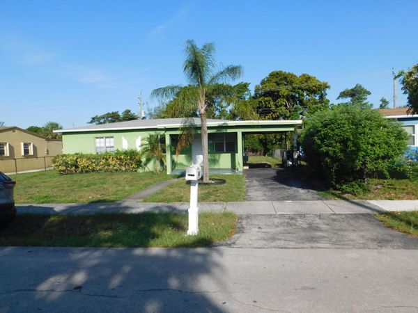 435 NW 30th Avenue, Fort Lauderdale, FL 33311