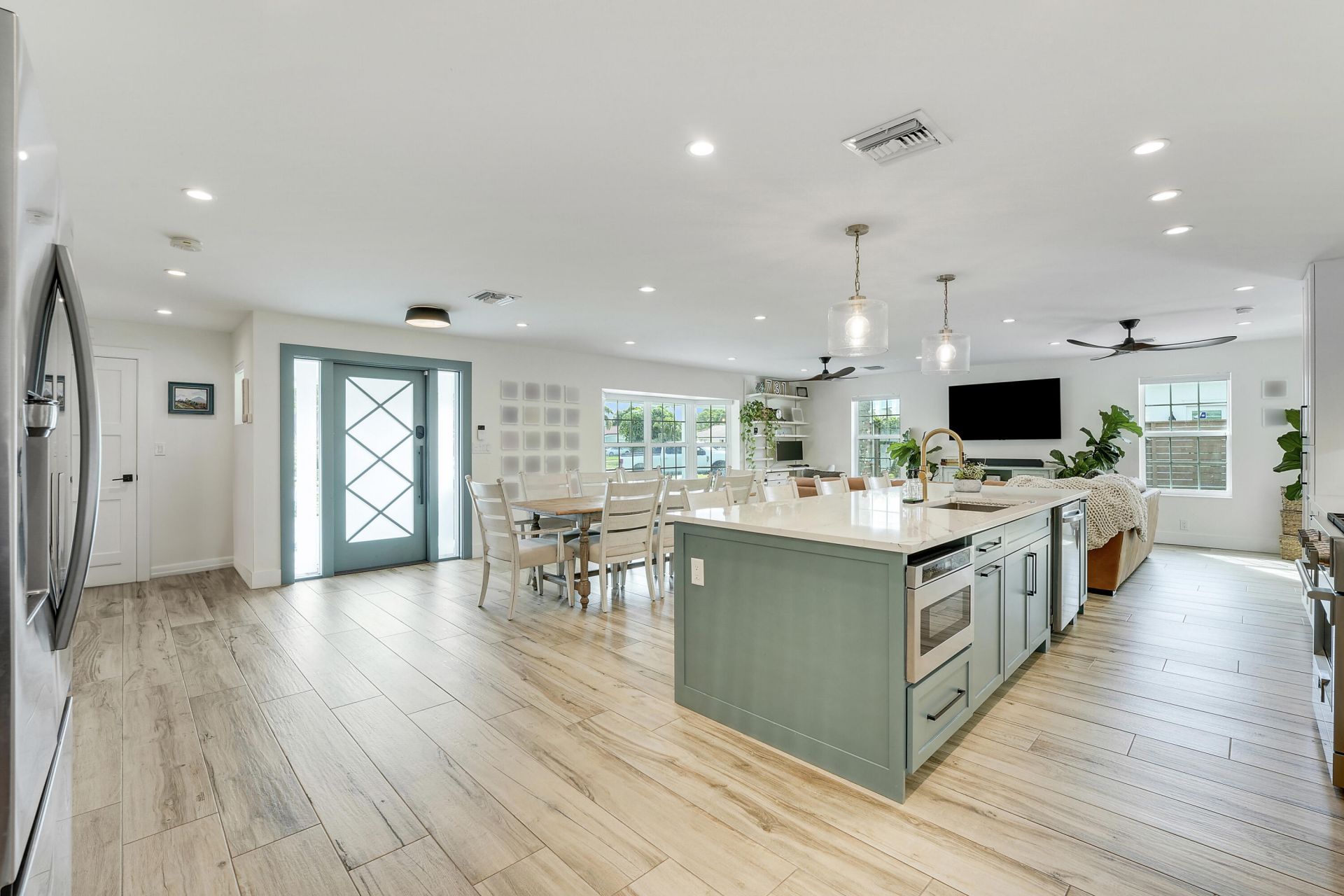 731 Cruiser Road S, North Palm Beach, FL 33408 Photo