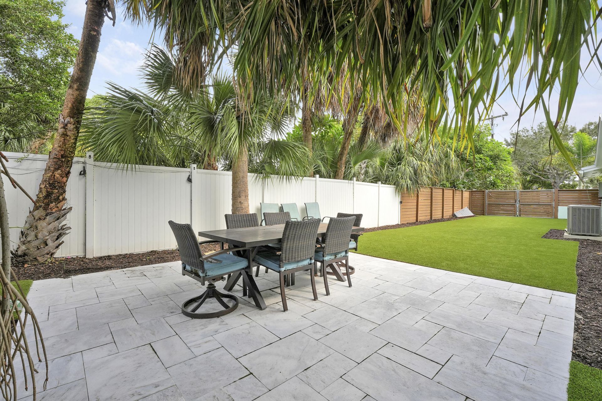 731 Cruiser Road S, North Palm Beach, FL 33408 Photo