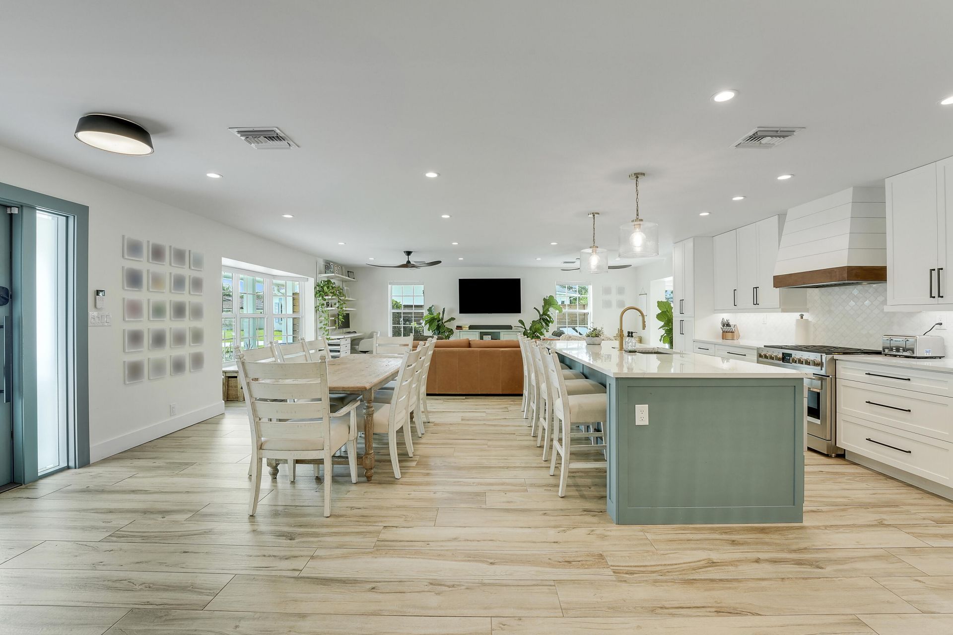 731 Cruiser Road S, North Palm Beach, FL 33408 Photo