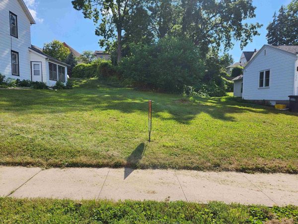Lot 10 Belmont Street, Dubuque, IA 52001