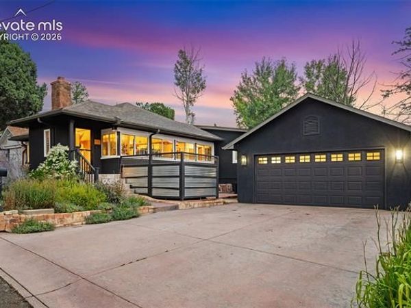210 Mesa Avenue, Manitou Springs, CO 80829