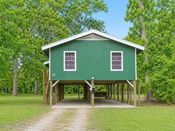 109 Hickory Lane, Lucedale, MS 39452