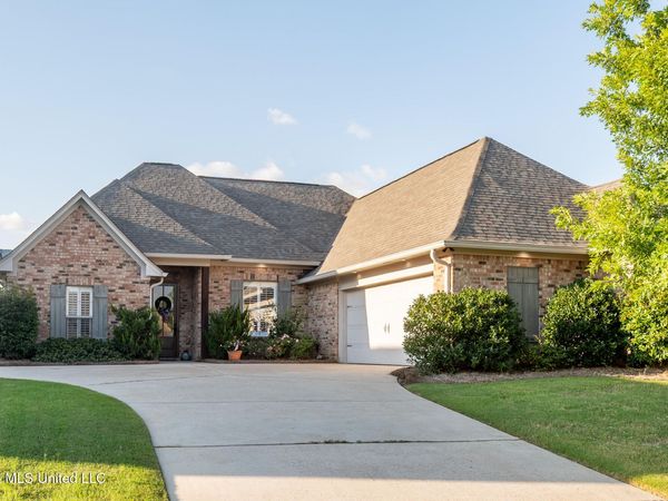 128 Essen Lane, Madison, MS 39110