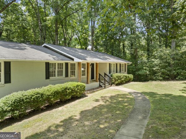 7 Thrushwood Road NE, Rome, GA 30161