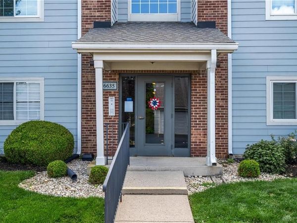 6635 Brigham Square, Unit #8, Centerville, OH 45459