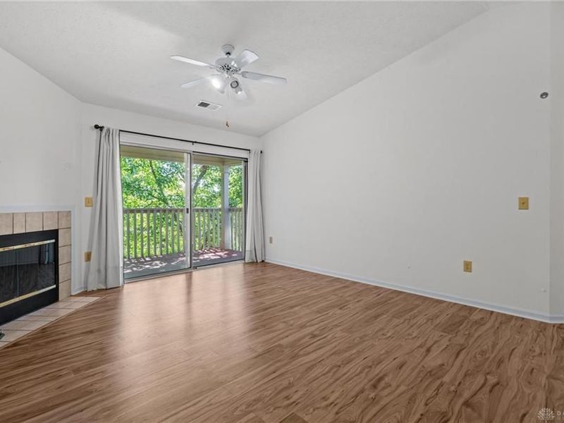 6635 Brigham Square, Unit #8, Centerville, OH 45459 Photo 2
