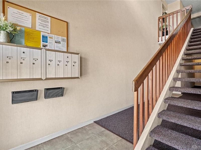 6635 Brigham Square, Unit #8, Centerville, OH 45459 Photo 3