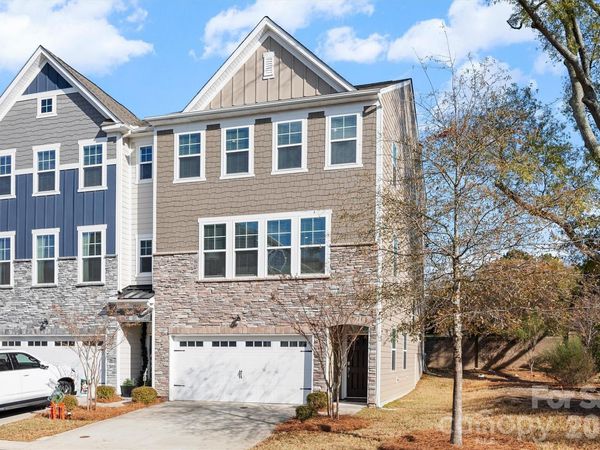 15008 Holly Run Lane, Charlotte, NC 28277