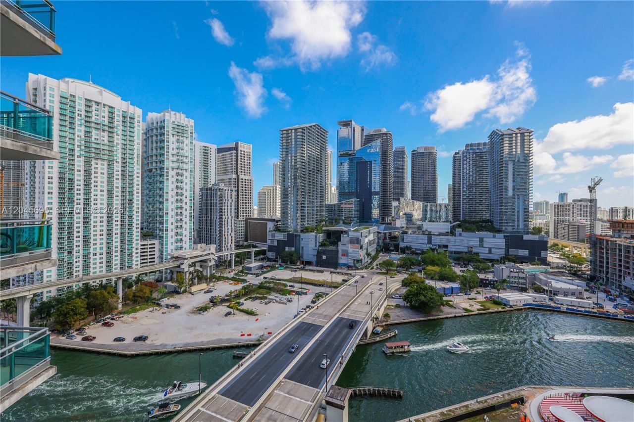 350 S Miami Ave , Unit 2104, Miami, FL 33130 Photo