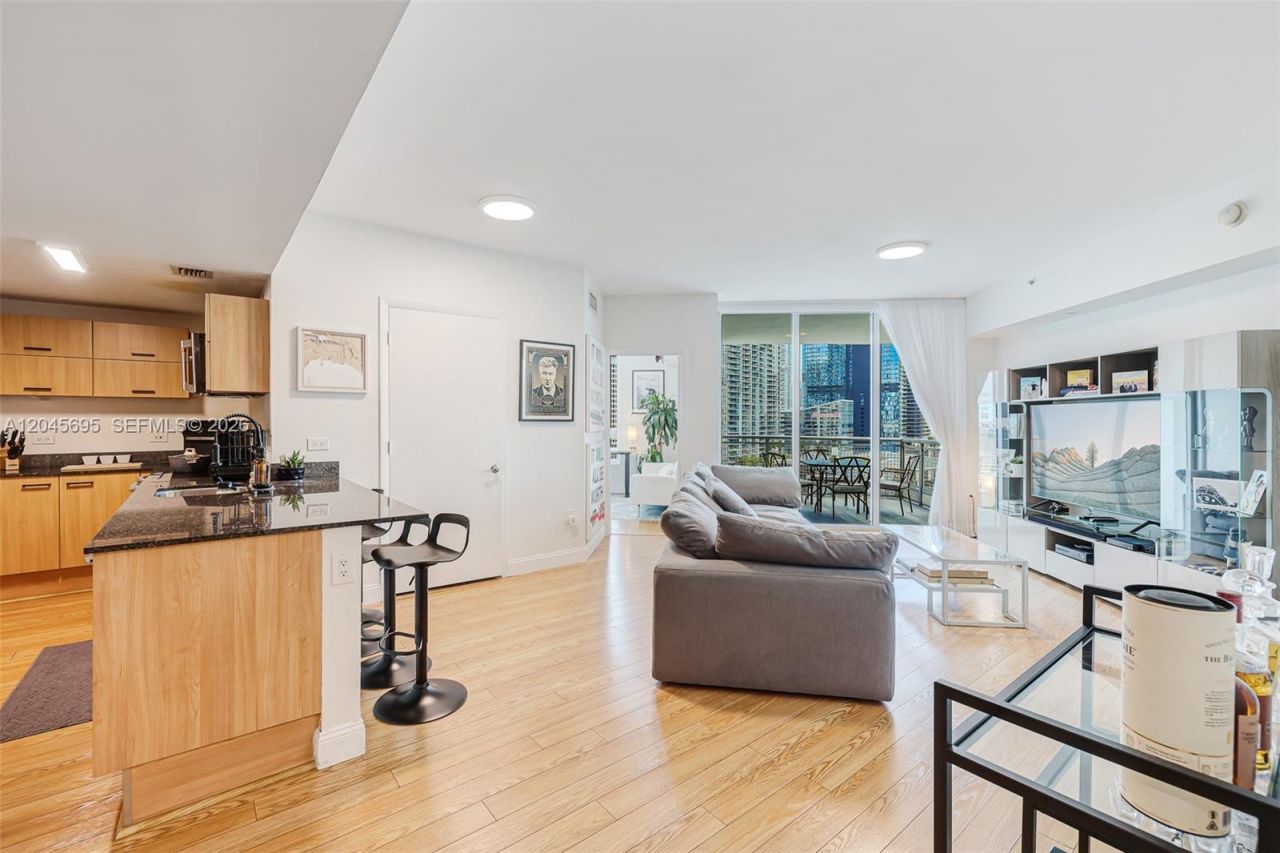 350 S Miami Ave , Unit 2104, Miami, FL 33130 Photo