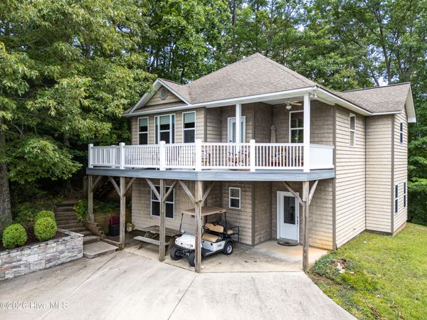 883 Village Road , Murphy, NC 28906