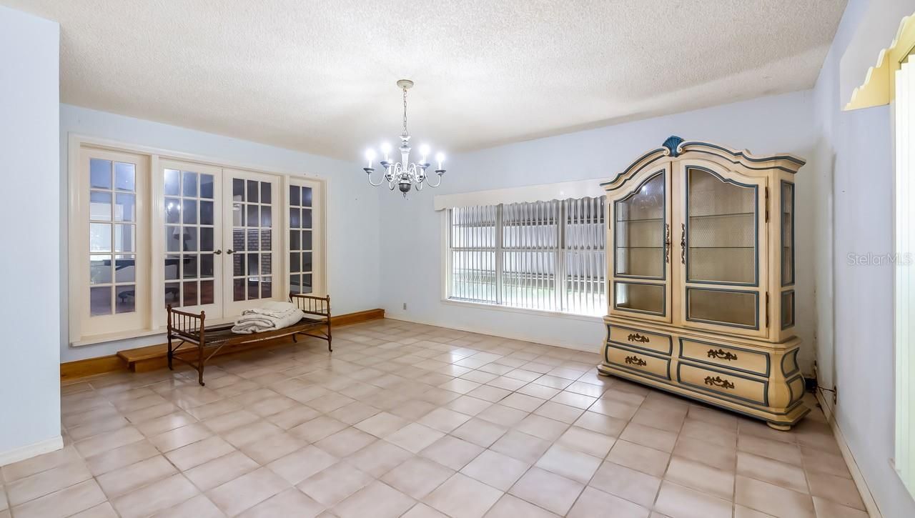 127 E Laurel Avenue, Howey in the Hills, FL 34737 Photo