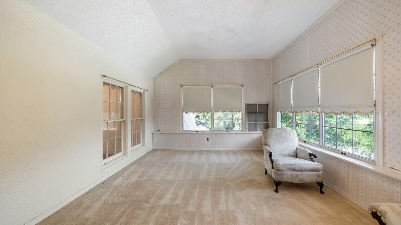 127 E Laurel Avenue, Howey in the Hills, FL 34737 Photo