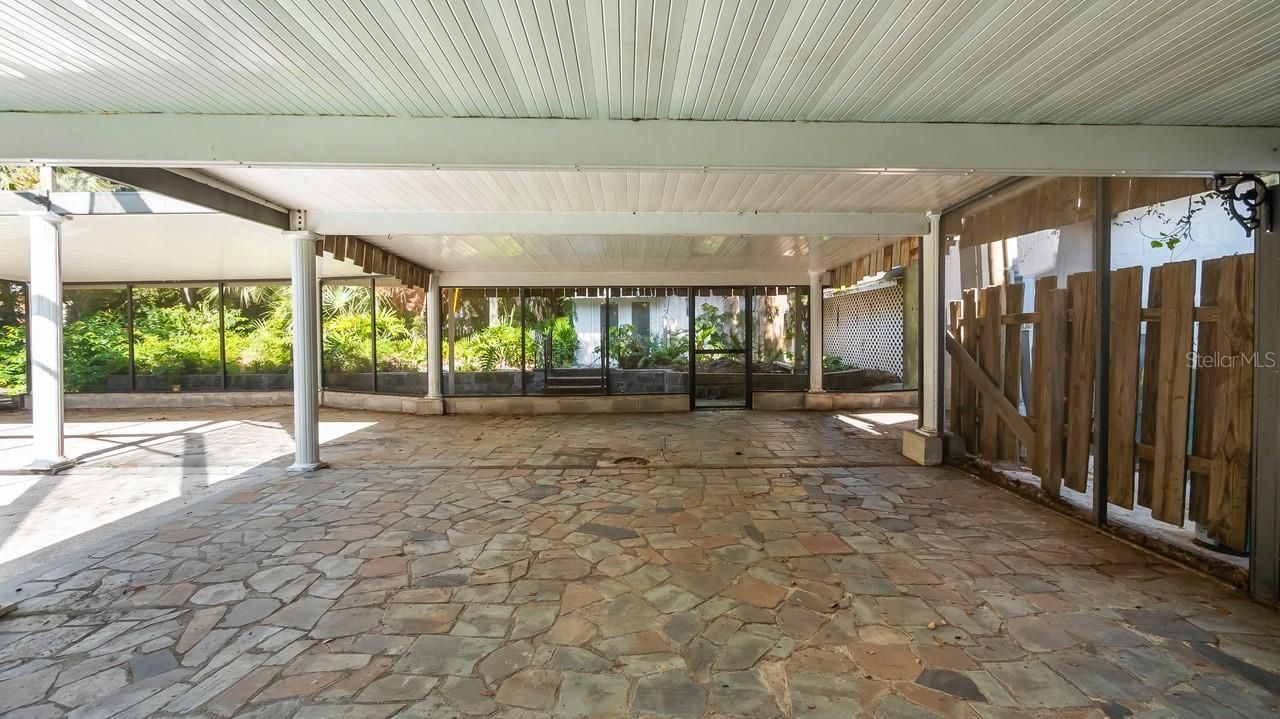 127 E Laurel Avenue , Howey in the Hills, FL 34737 Photo