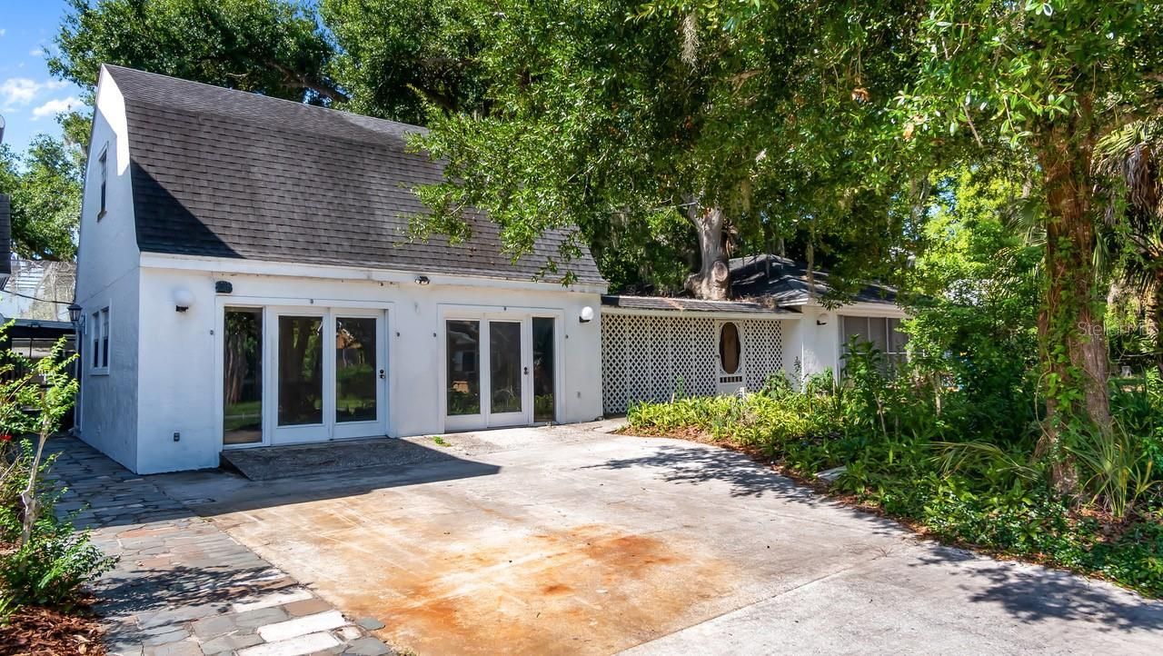 127 E Laurel Avenue , Howey in the Hills, FL 34737 Photo