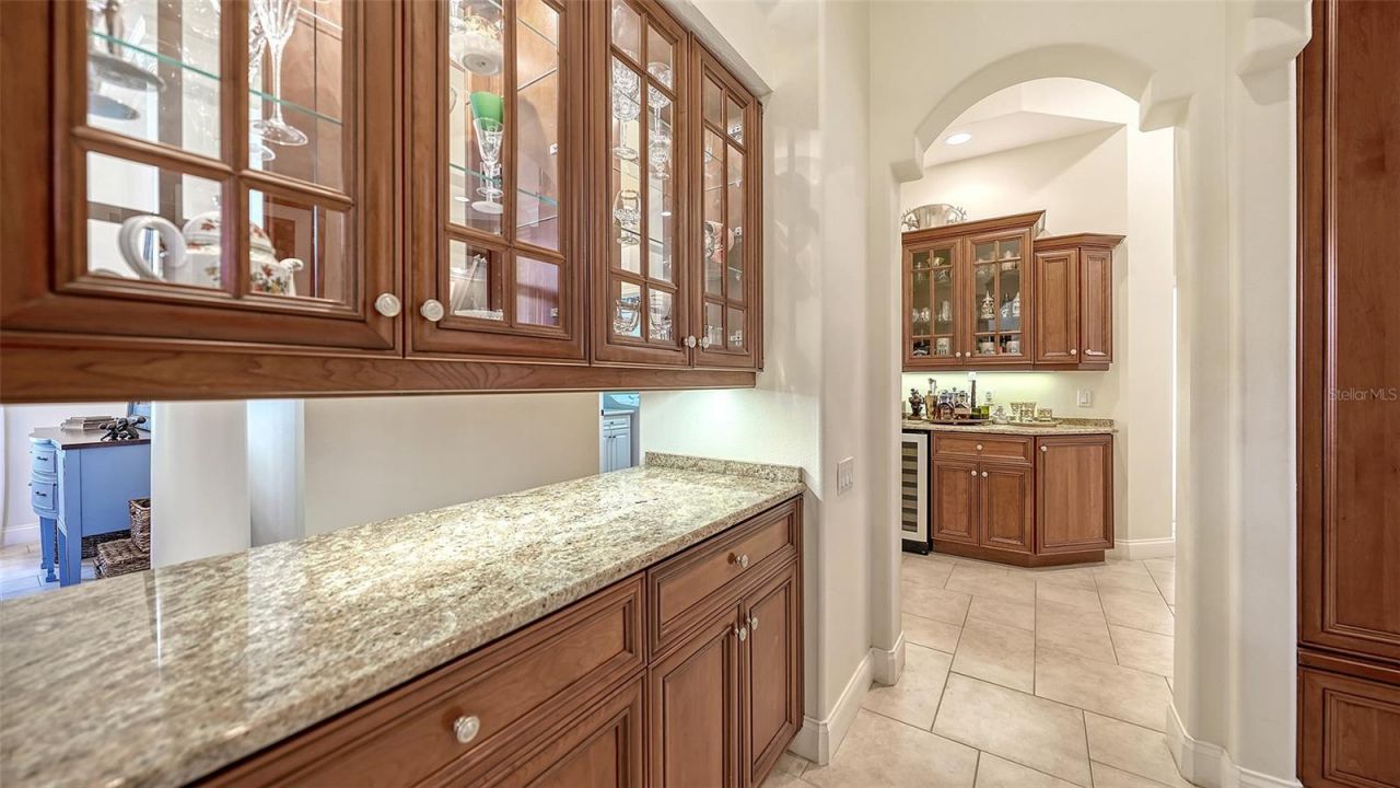 8960 Rocky Lake Court, Sarasota, FL 34238 Photo