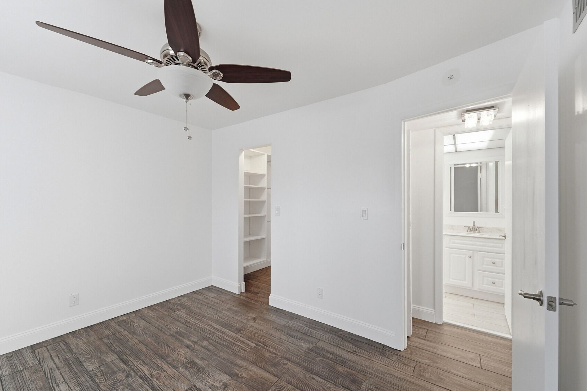 9360 Sunrise Lakes Boulevard, Unit 111, Sunrise, FL 33322 Photo
