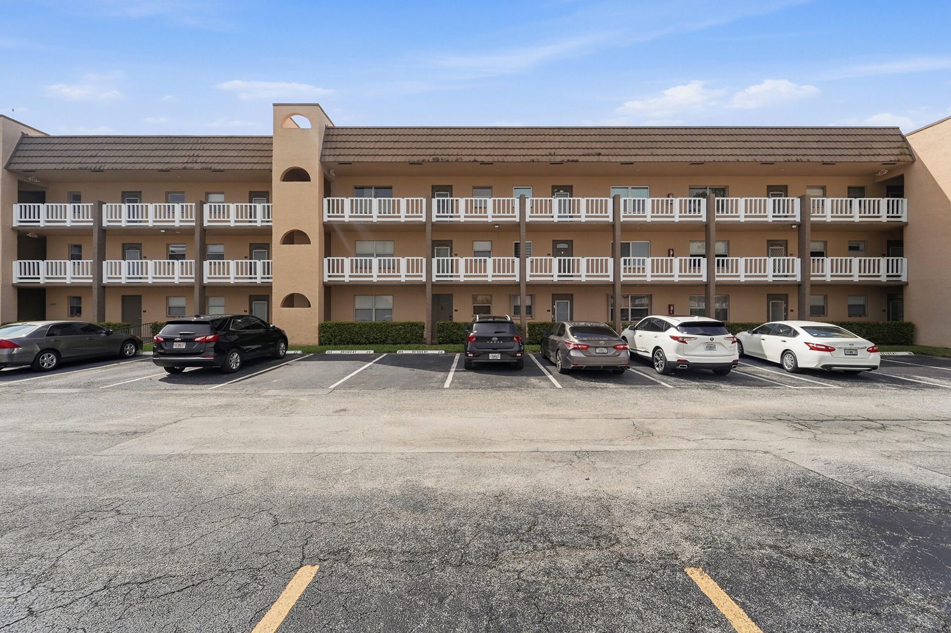 9360 Sunrise Lakes Boulevard, Unit 111, Sunrise, FL 33322 Photo