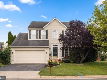 14 POTTERFIELD DRIVE, LOVETTSVILLE, VA 20180