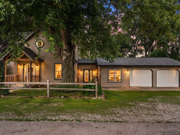 60 N Wolf Street , Wheatfield, IN 46392