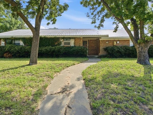 1109 N Lillian Street, Stephenville, TX 76401