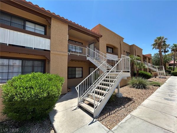 5154 S Jones Boulevard, Unit 202, Las Vegas, NV 89118
