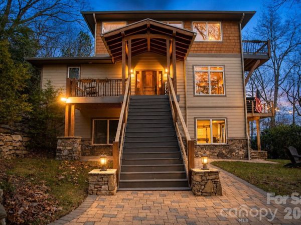 425 Flat Top Mountain Road , Fairview, NC 28730