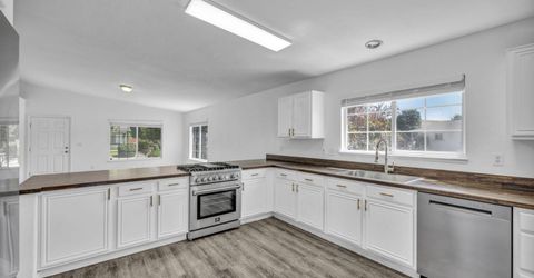 17704 Georgetown Drive, Reno, NV 89508 Photo