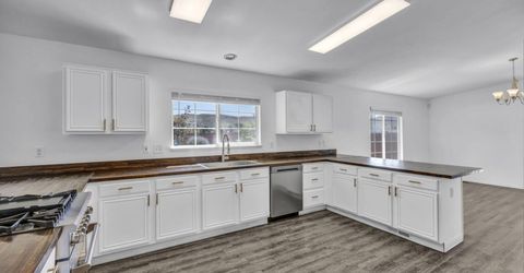 17704 Georgetown Drive, Reno, NV 89508 Photo