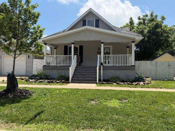 803 W Washington Street , Oregon, IL 61061
