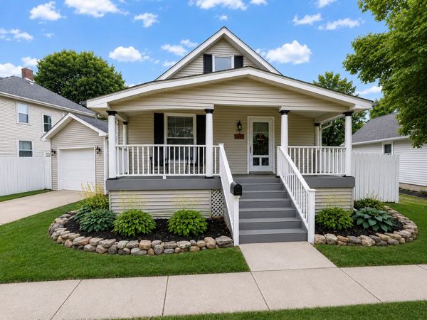 803 W Washington Street , Oregon, IL 61061