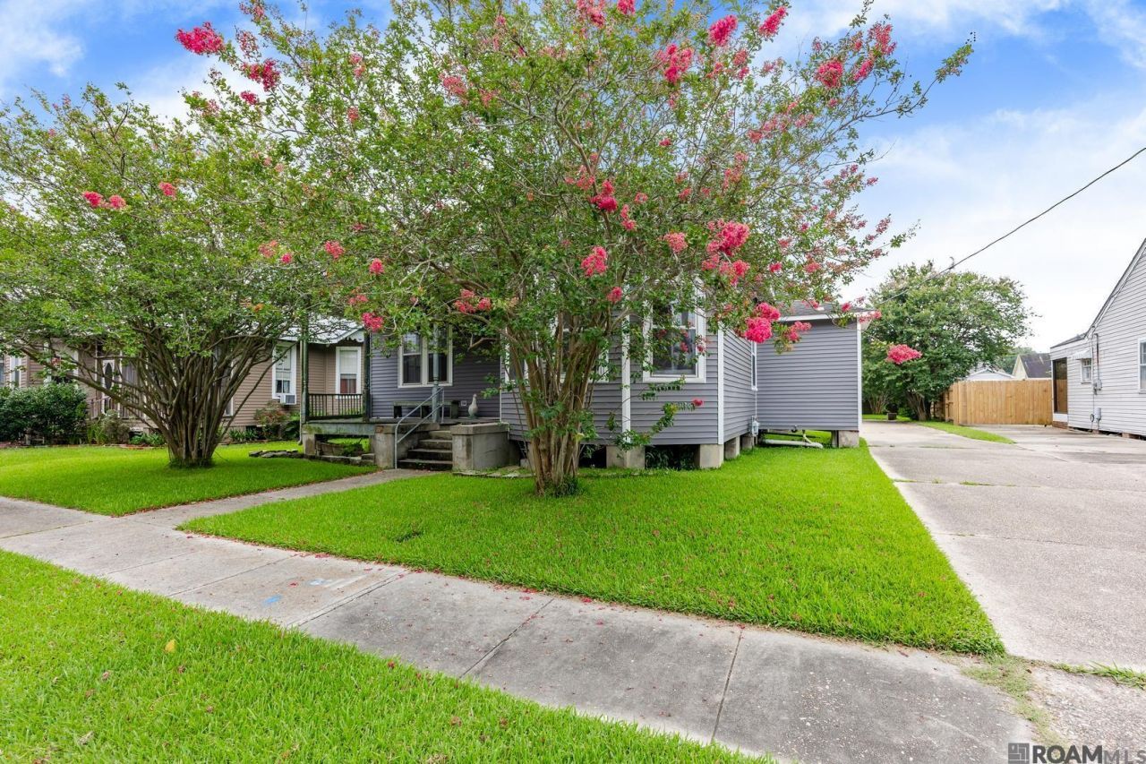 58055 Labauve Ave, Plaquemine, LA 70764 Main Photo