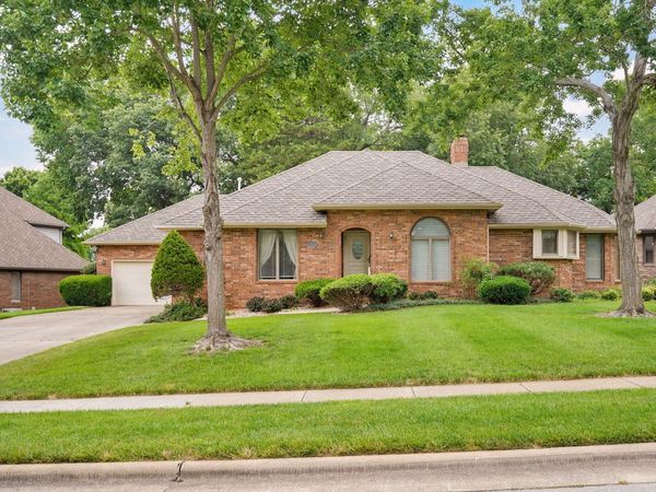 2017 E Richmond Street, Springfield, MO 65804
