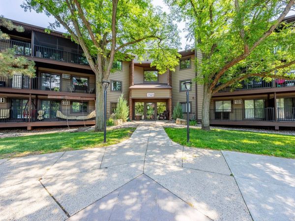 7501 W 101st Street, Unit 206, Bloomington, MN 55438