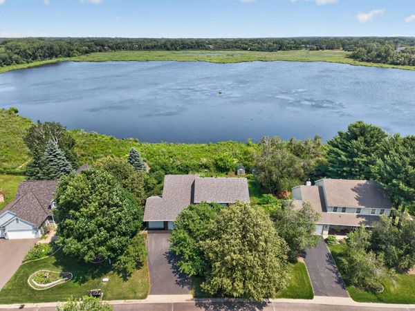4142 Oakmede Lane, White Bear Lake, MN 55110