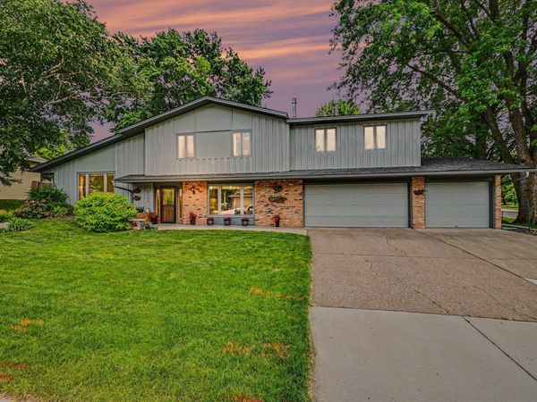 6080 134th Street W, Apple Valley, MN 55124