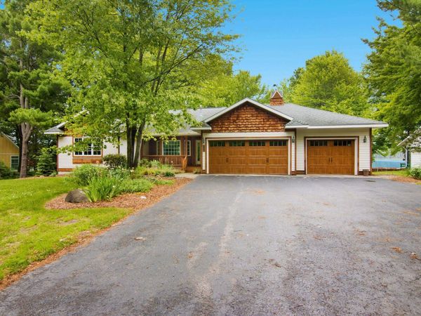 9506 Lakeside Drive, Alden, MI 49612