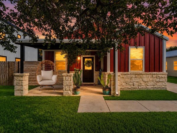 904 Central BLVD, Bertram, TX 78605