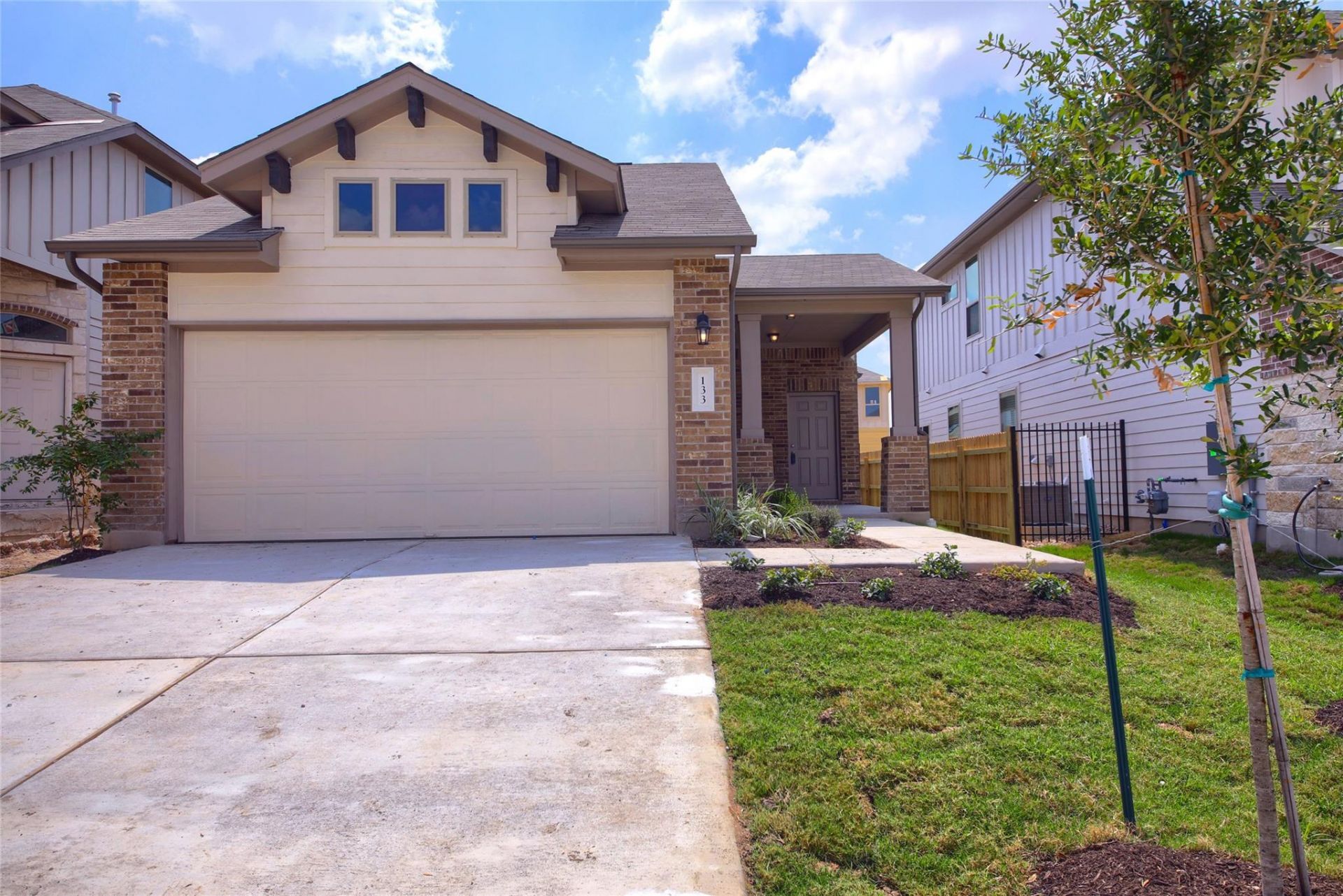 133 Mayney Dr, Leander, TX 78641 Main Photo