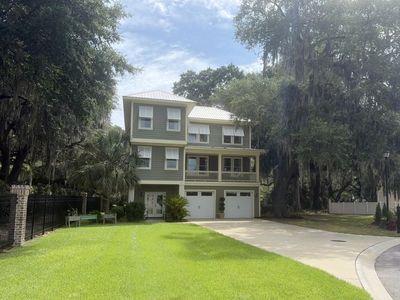 11 Flaggpoint Ln., Murrells Inlet, SC 29576