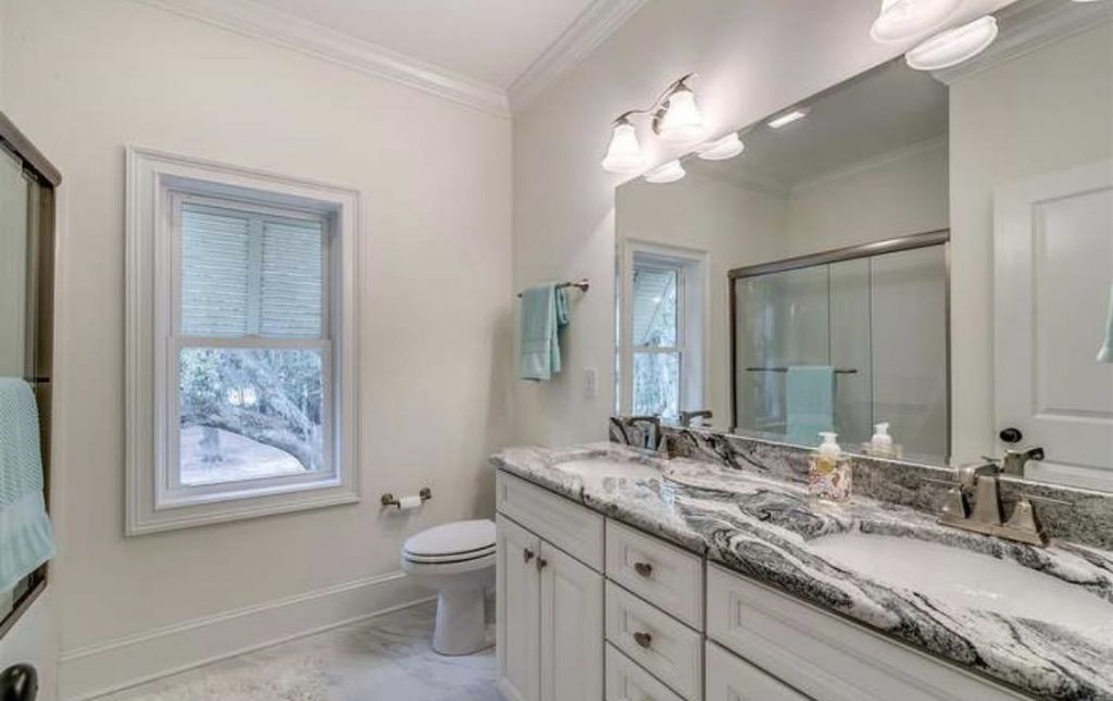 11 Flaggpoint Ln. Photo 10