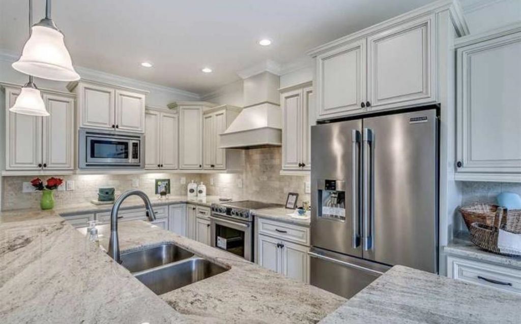 11 Flaggpoint Ln. Photo 4