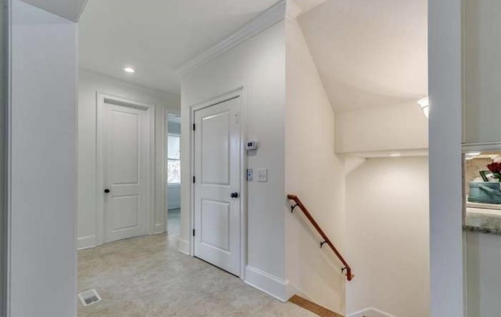 11 Flaggpoint Ln. Photo 8